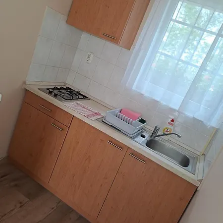 Alinka Apartmanhaz アパート *